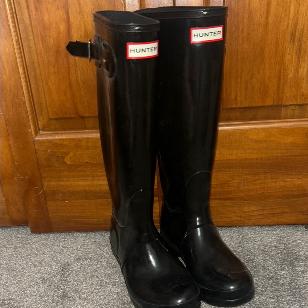 Hunter Black Rain Boots Size 6-worn